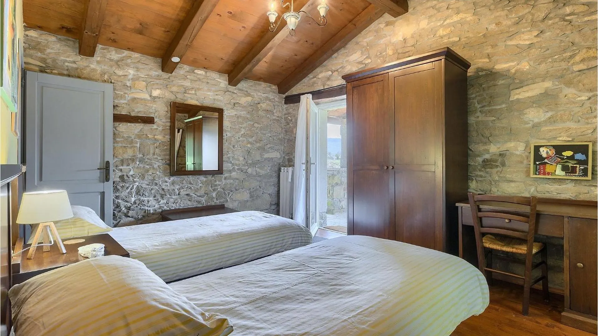 Villa Elena بوزت 0*,